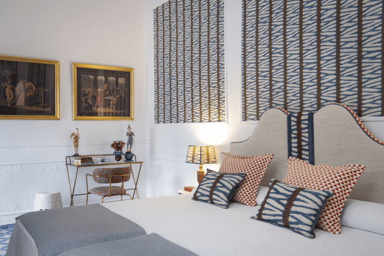 Axataf Luxury Double Room Bed, Contact Hotel Cortijo Torre da la Reina, Seville, Andalusia, Spain