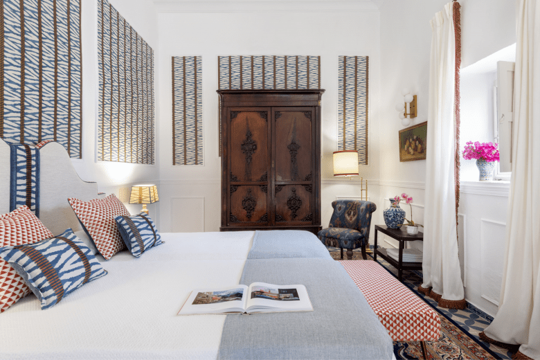 Axataf Luxury Double Room, Bedroom, Hotel Cortijo Torre da la Reina, Seville, Andalusia, Spain