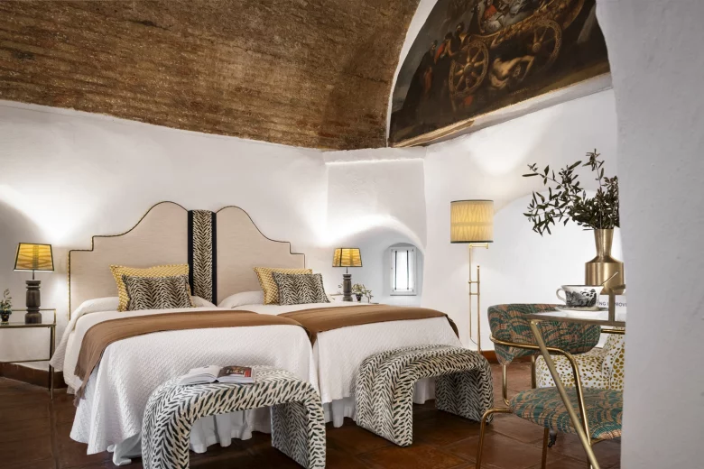 Pérafan de Ribera Luxury Double Room, Bedroom, Hotel Cortijo Torre da la Reina, Seville, Andalusia, Spain